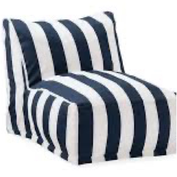 Serena and Lily Oceanpark Pool Lounger in Navy White Stripe *BRAND NEW!* - Picture 3 of 5